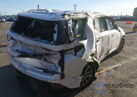 2019 Chevrolet Traverse Premier z USA, uszkodzony, nr VIN 1GNERKKW5KJ106294